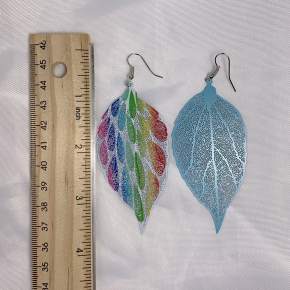 Spotted Rainbow Leaf Earrings - Picture 3 of 3